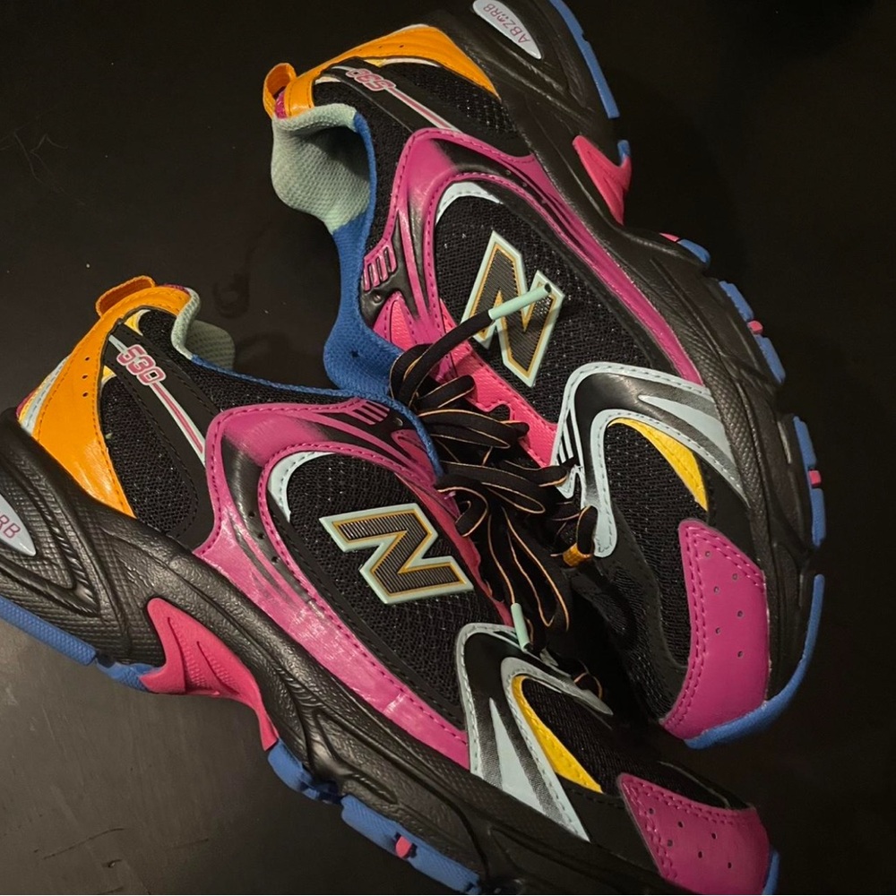 New Balance Black & Pink Running Shoes